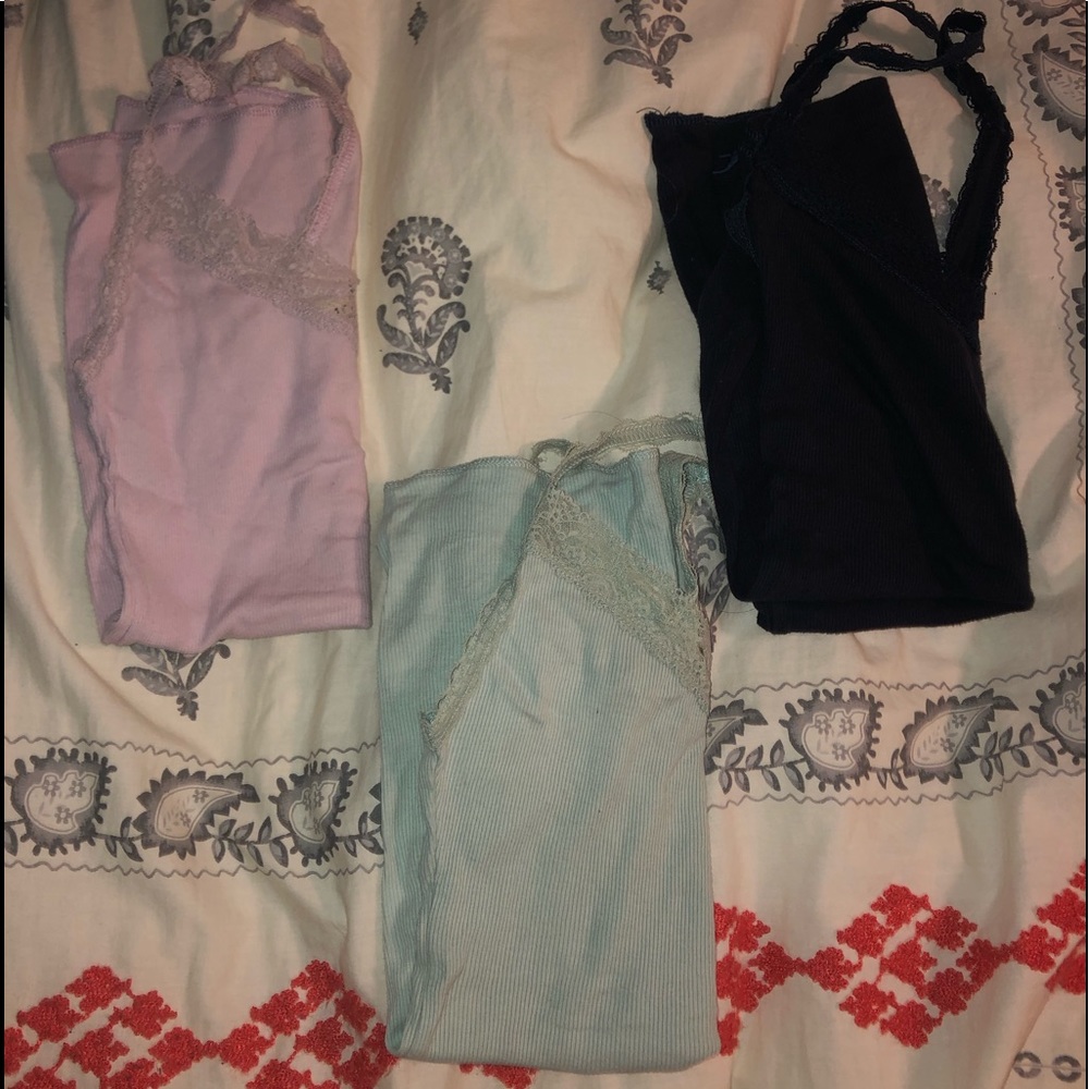 hollister tanks
